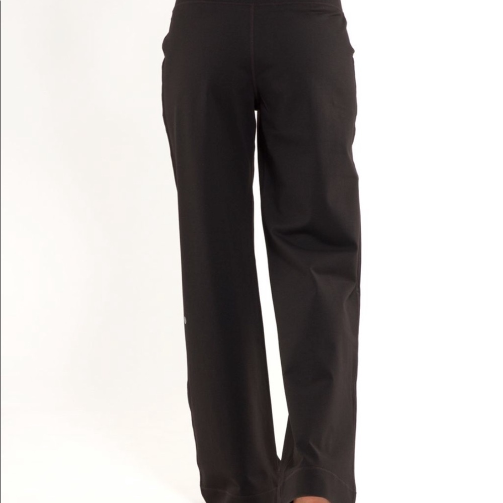 Lululemon wide leg pant - size 8 - black